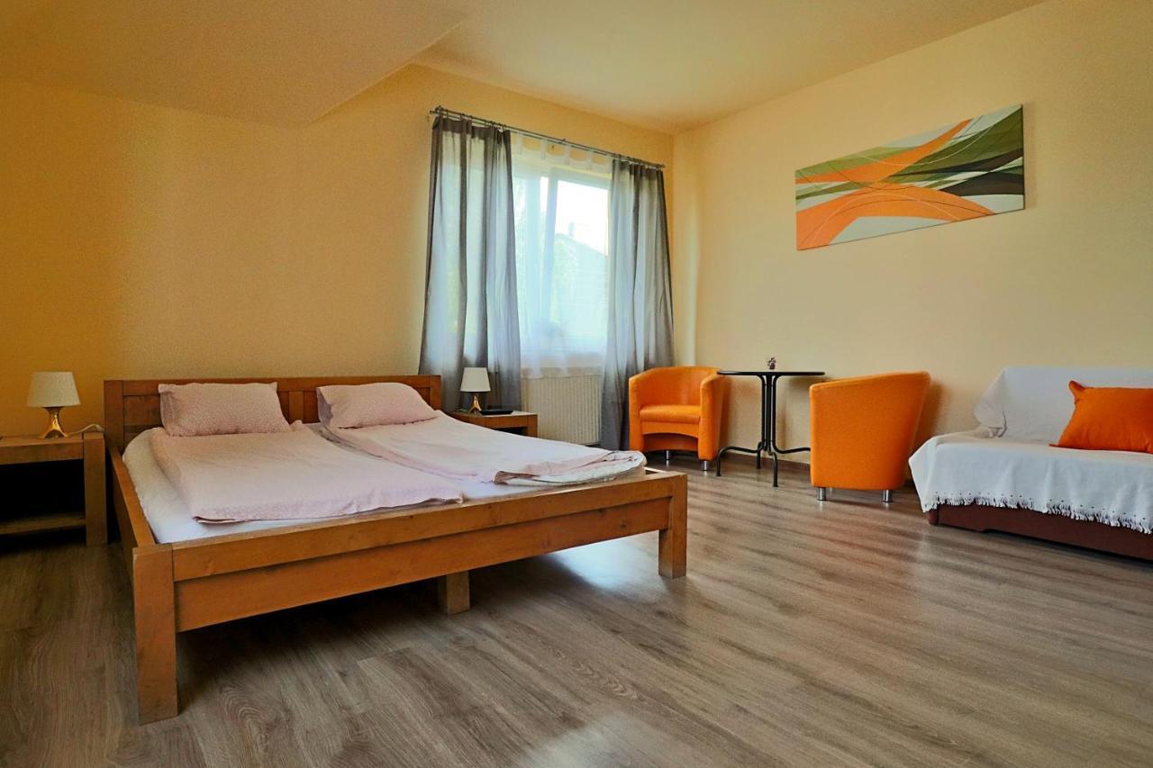 Bedrooms 3 Maja 15A Łódź Extérieur photo